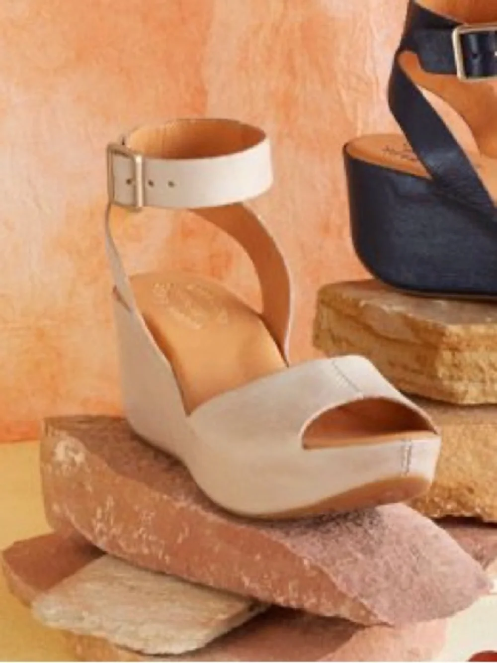 Kork-Ease Carolyne leather platform wedge sandals, size 8